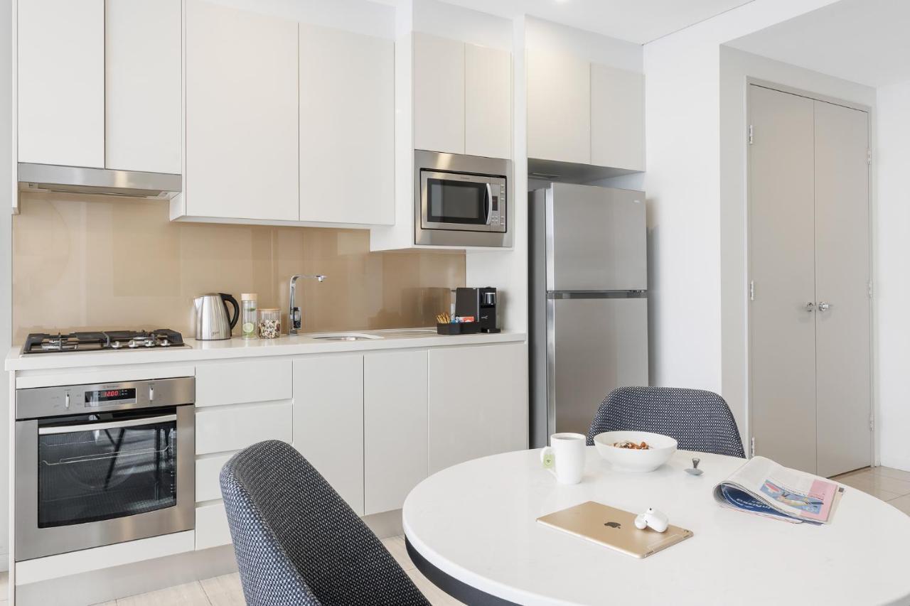 Meriton Suites Zetland Sydney Exterior foto Kitchen