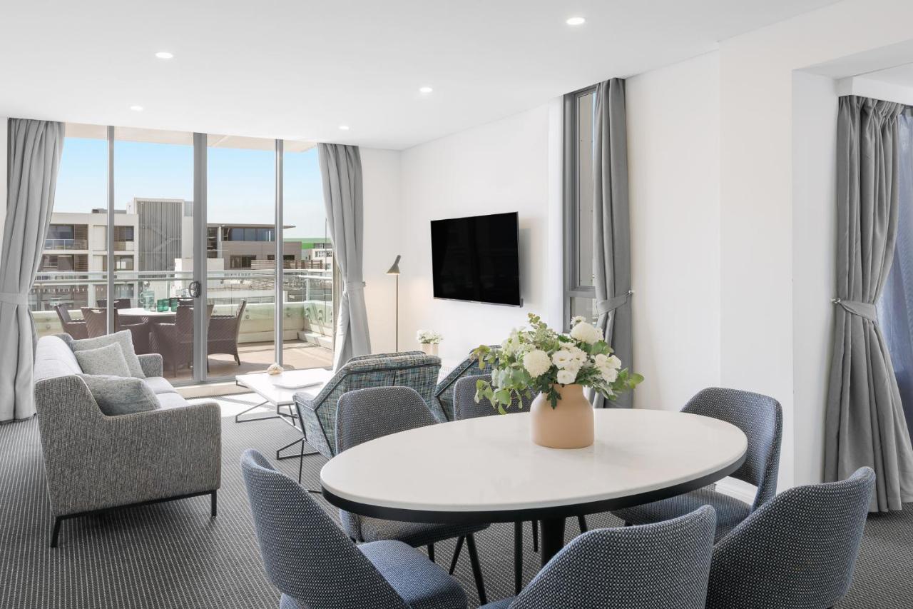 Meriton Suites Zetland Sydney Exterior foto The interior of a typical apartment