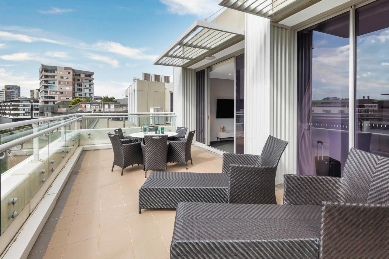 Meriton Suites Zetland Sydney Exterior foto The Terrace